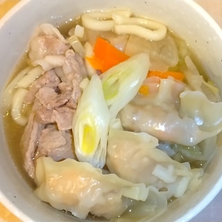 ✱簡単水餃子煮込みうどん✱